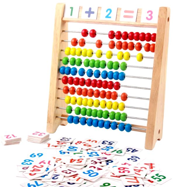 Boulier pour enfant en bois composé de perles colorées et accompagné de cartes numérotées pour apprendre les bases des mathématiques, l'addition et la soustraction de manière ludique et interactive.