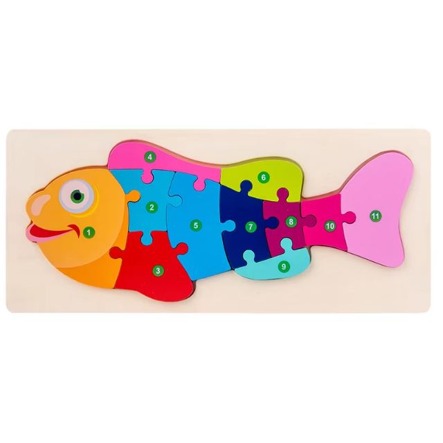 Puzzle 2 ans montessori en forme de poisson coloré, avec des pièces numérotées pour favoriser l'apprentissage des chiffres et la motricité fine.