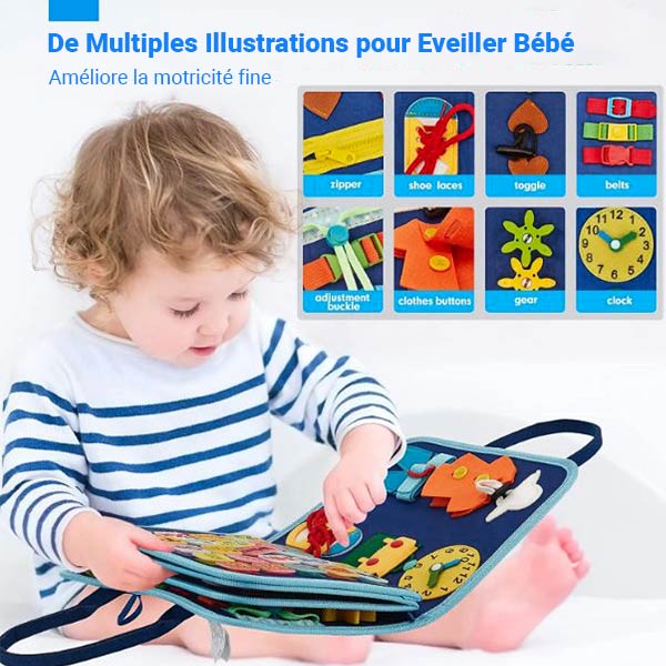 Enfant jouant avec un livre d'apprentissage Montessori pour développer la motricité fine.